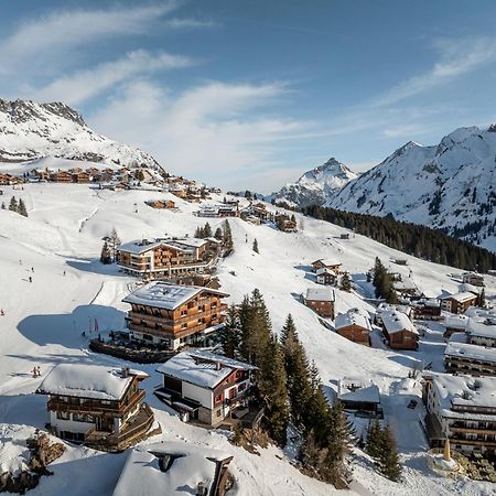 Hotel Burgwald - Ski In & Ski Out Lech am Arlberg Exterior photo