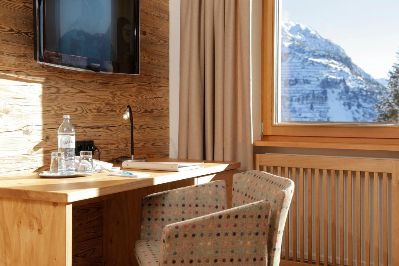 Hotel Burgwald - Ski In & Ski Out Lech am Arlberg Exterior photo